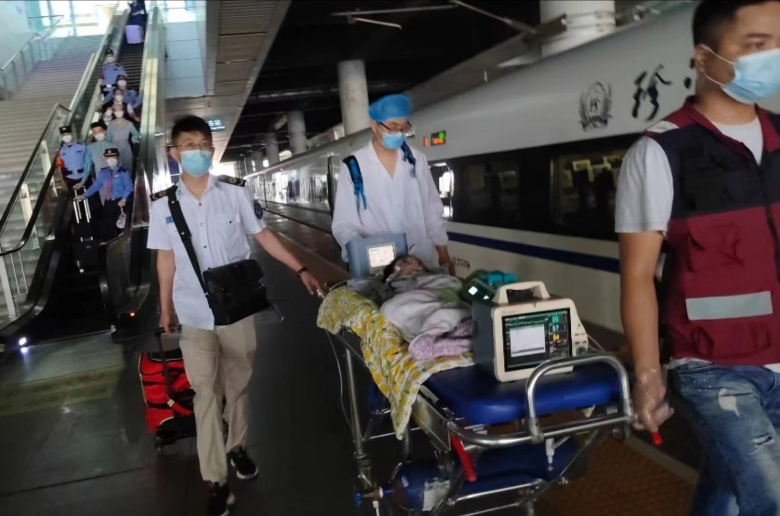 寻甸高铁转运公司